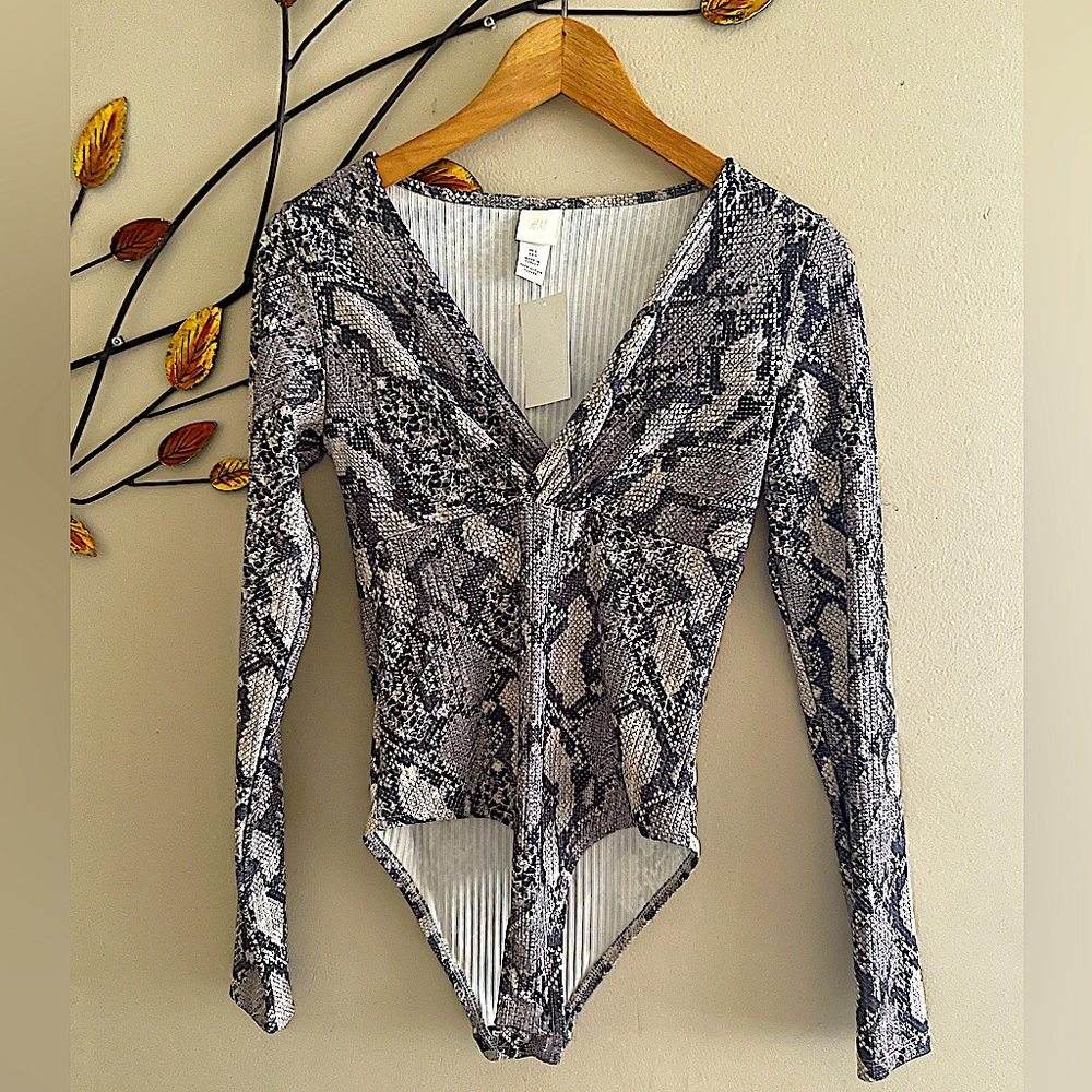 H&M bodysuit